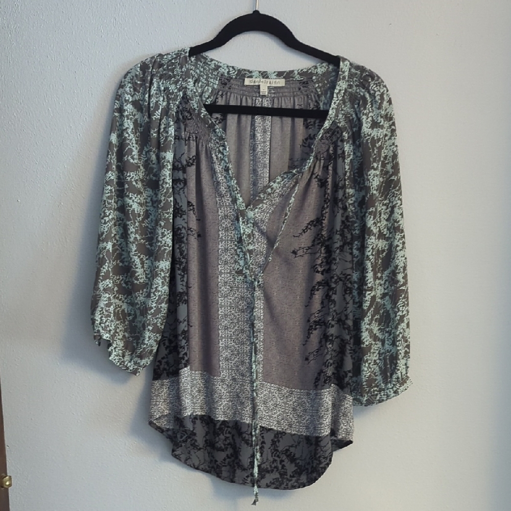 Cato Women's Blouse - Black and Gray Pattern